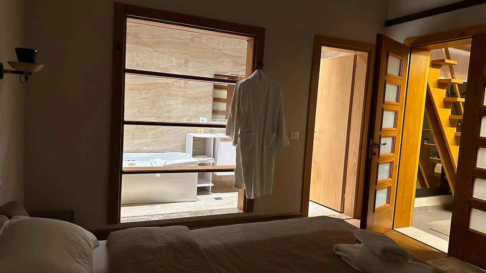 ***  Hotel Epidami Kashar Албания